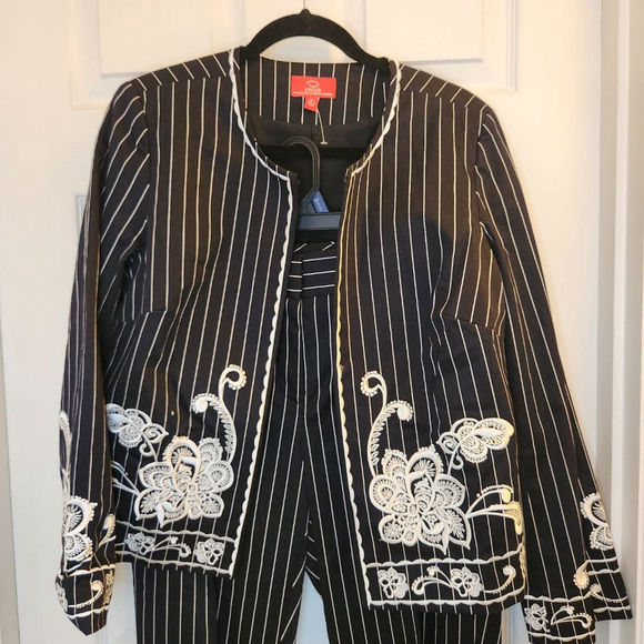 Oscar de la Renta Navy Blue Pinstripe Embroidered Floral Pantsuit Sz: 10 cotton - Picture 4 of 14